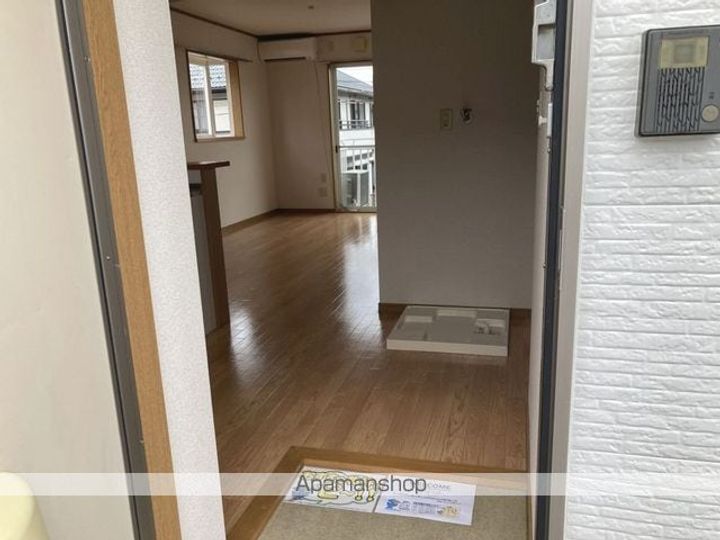 グリーンウッド205の玄関