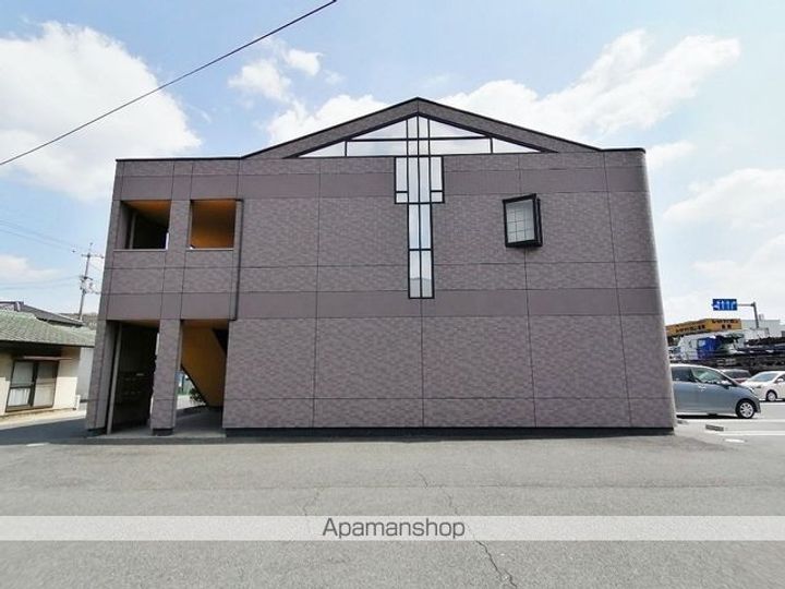 岡山県倉敷市新田の賃貸アパートの外観