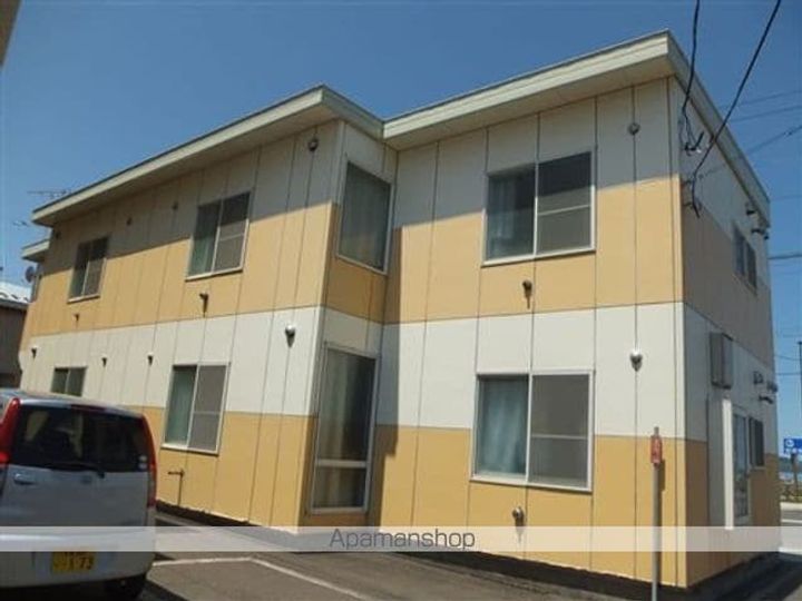 北海道網走市南四条東5丁目の賃貸アパートの外観