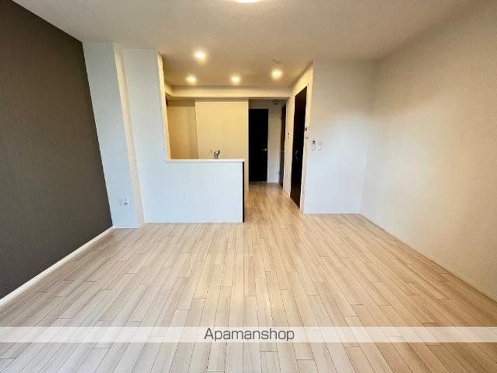 茨城県つくば市館野の賃貸アパートの居間