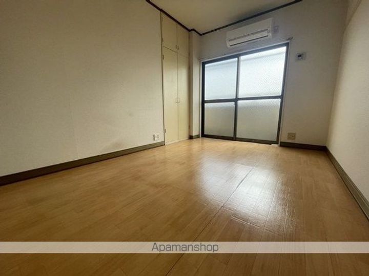 エンゼルハイツの居間