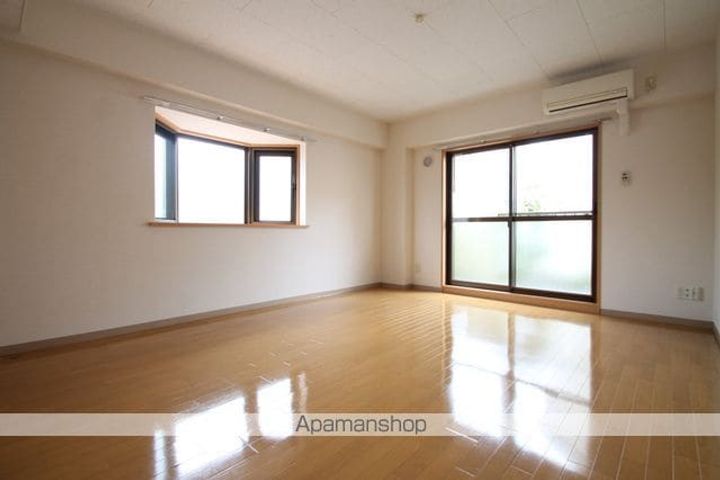 YKグリーンハイツの居間