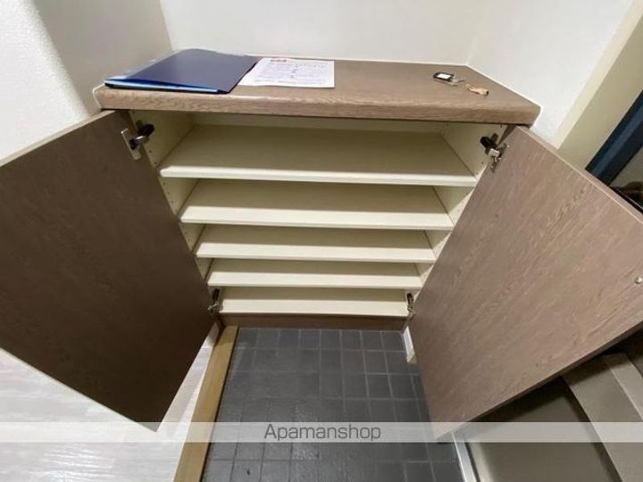 香川県高松市太田上町の賃貸マンション106の内装