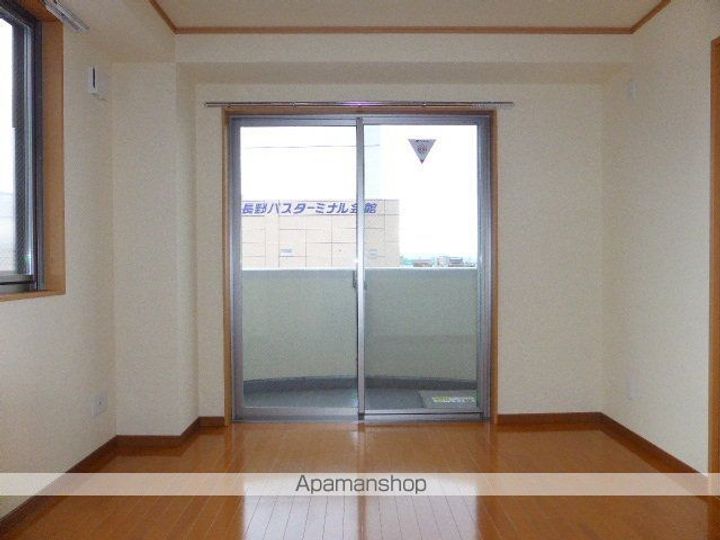 パシフィックⅢ街角ビルの内装