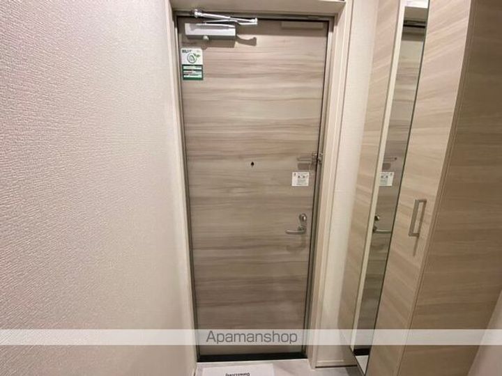 スピアナート北石堂の玄関