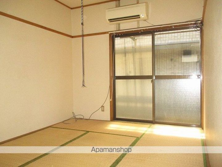 栄ハイツの内装