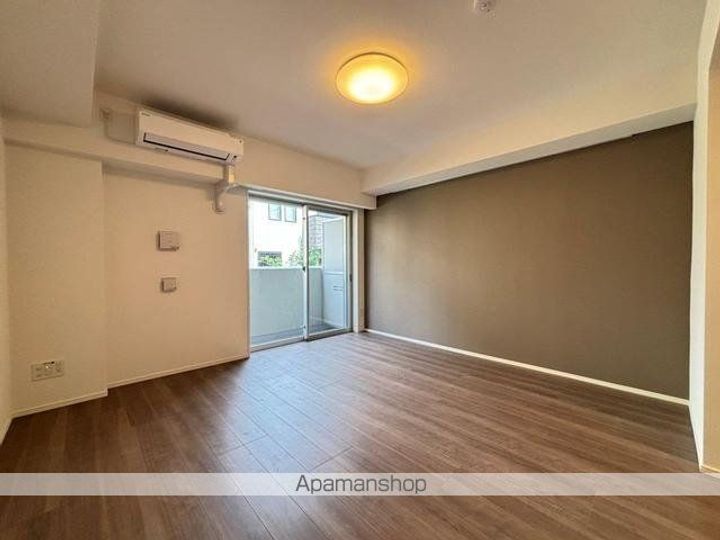 東京都杉並区永福3丁目の賃貸マンションの居間