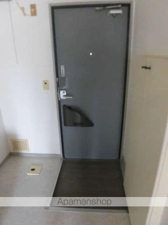 昭和コーポいわきB棟B105の玄関