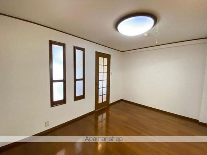 サウスプラザ六条205の内装