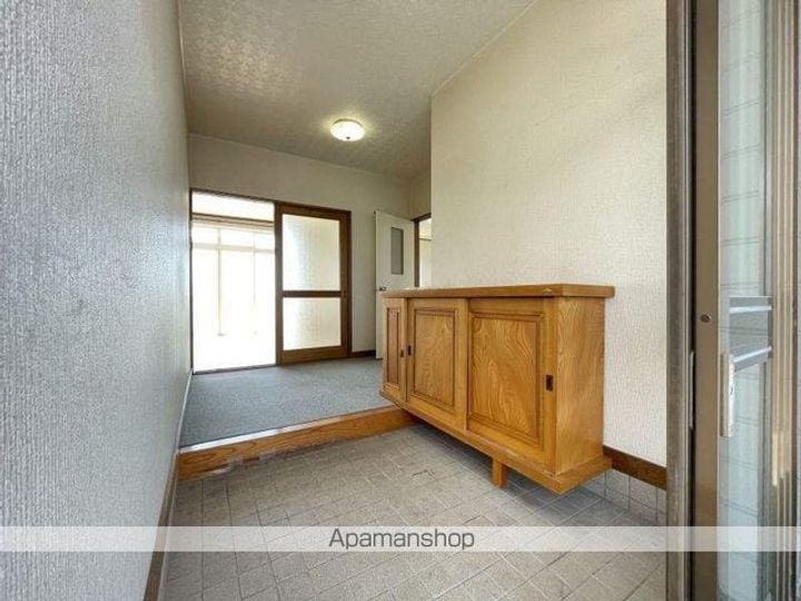 北海道亀田郡七飯町本町3丁目(一戸建)の賃貸物件戸建ての玄関