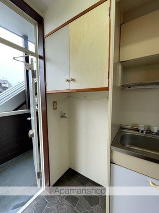 グリンピュア古川C棟102の玄関