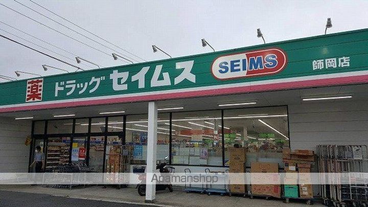 アーク河辺の周辺