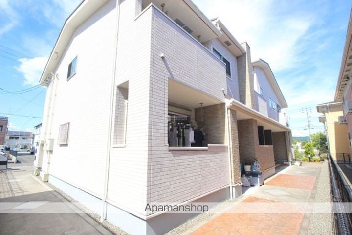 広島県福山市南今津町の賃貸アパートの外観