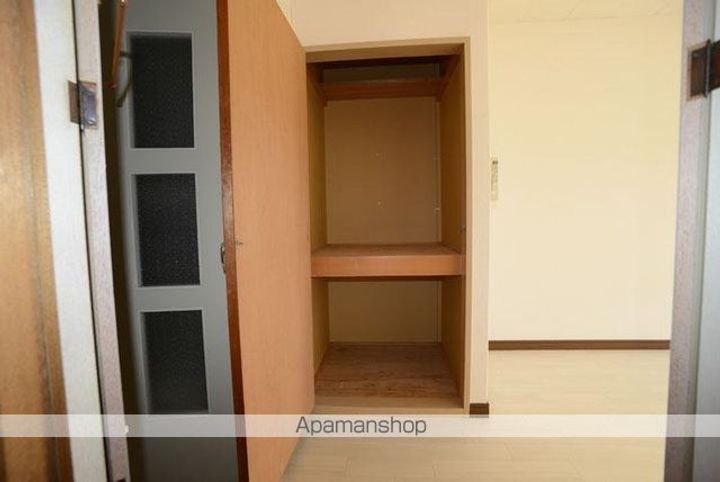 ビューロックウェーブB棟B304の内装