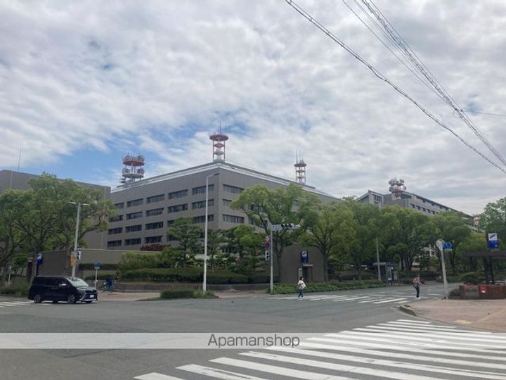 LIBTH県庁前501の周辺
