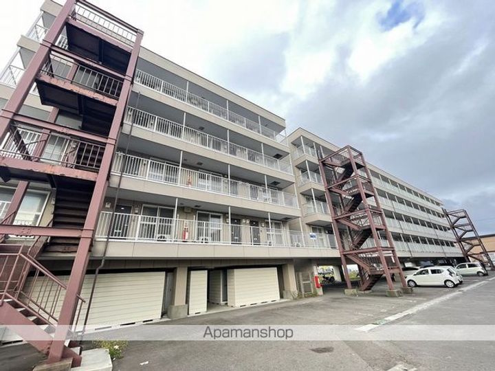 ピュアパレス港307の外観