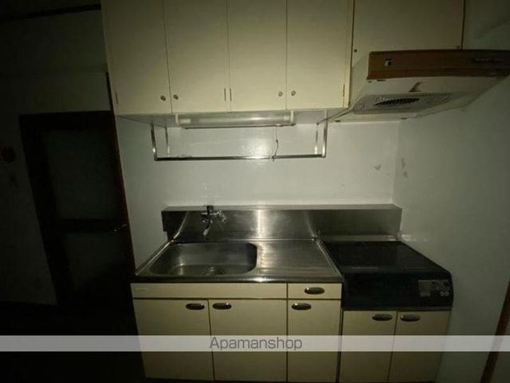 香川県高松市茜町の賃貸マンションのキッチン