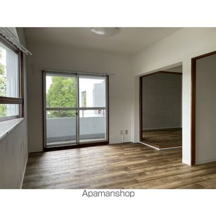 メゾンドグラースの居間