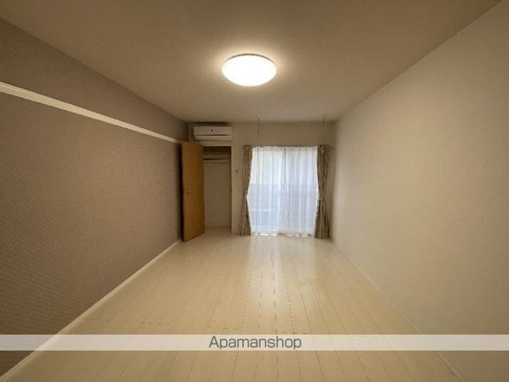 クレイノIRIEⅡの居間