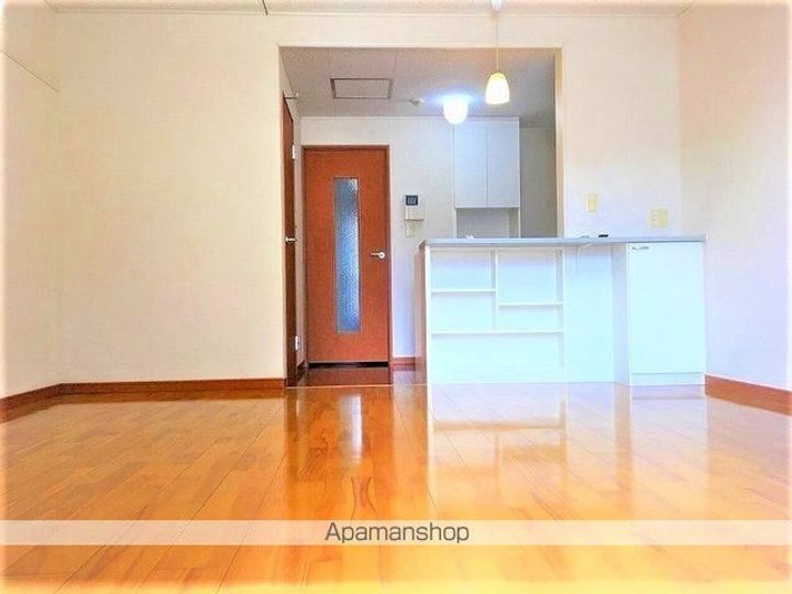 レオパレスケリュスBの居間