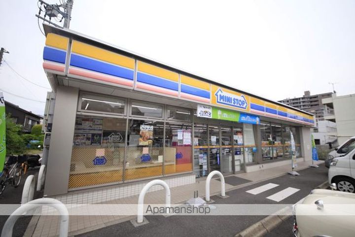 カーサ四谷の周辺