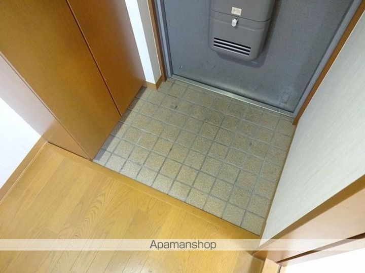 鏡川クレセントパークの玄関