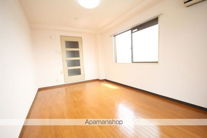 AIROSE豊中の居間