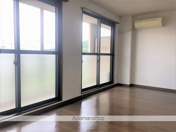 メゾン・ド・パリスA・BB301の居間