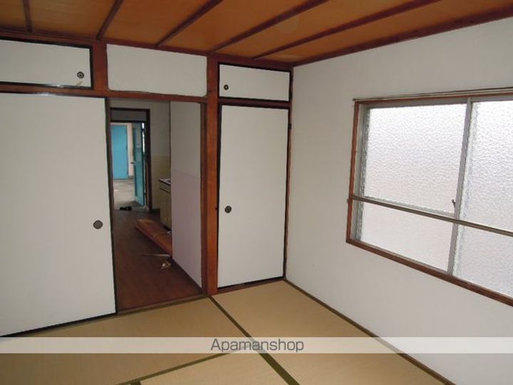 メゾンフクダの居間