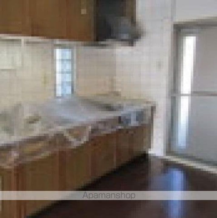 香川県高松市屋島西町の賃貸マンションのキッチン