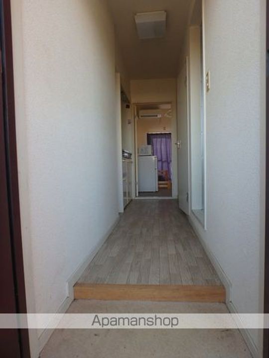 和知川原レジデンスの玄関