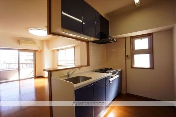 ラディアント矢場501のキッチン