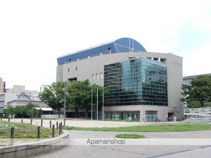 岡山県岡山市北区田町2丁目の賃貸マンションの周辺