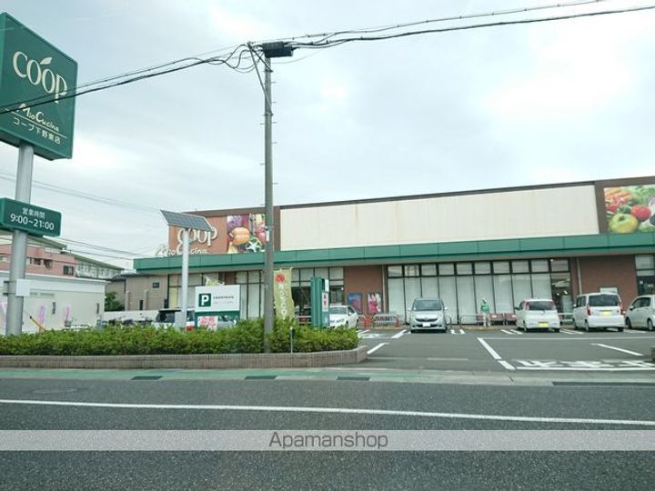 コモエスタ高橋の周辺