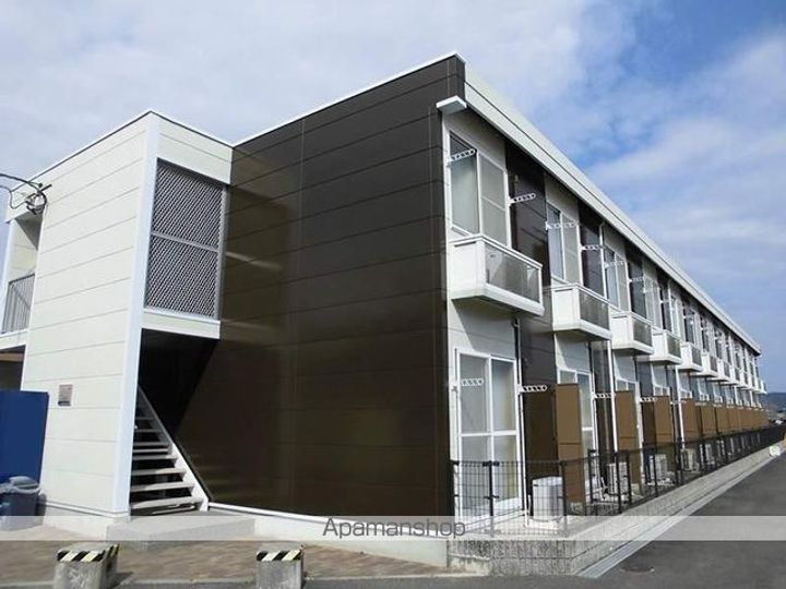 香川県高松市由良町の賃貸アパートの外観