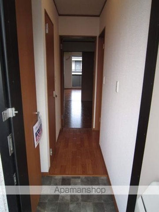 ロージエットコート110の玄関