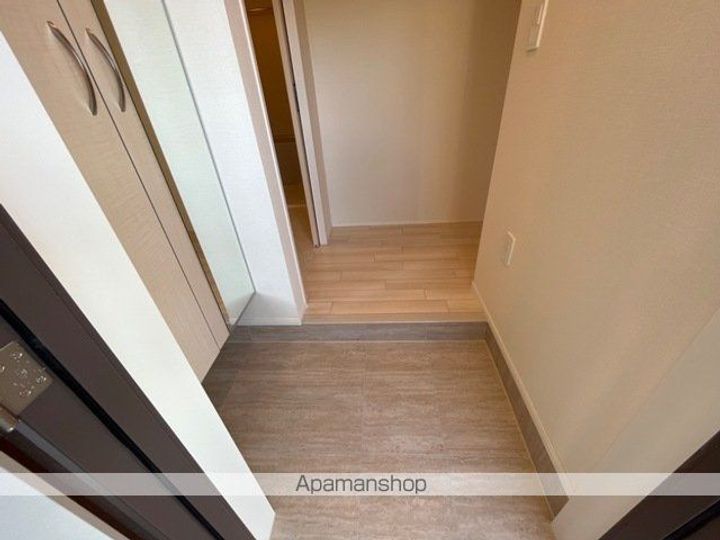 滋賀県大津市堅田1丁目の賃貸アパートの玄関