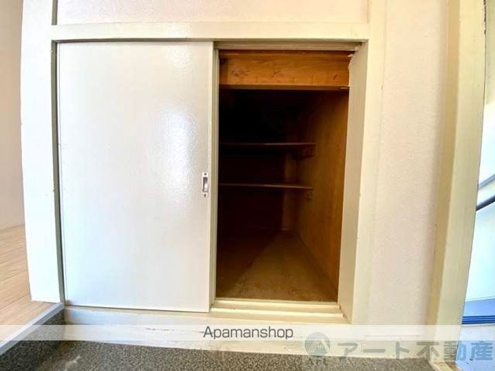 アルト堀江 1号棟の内装