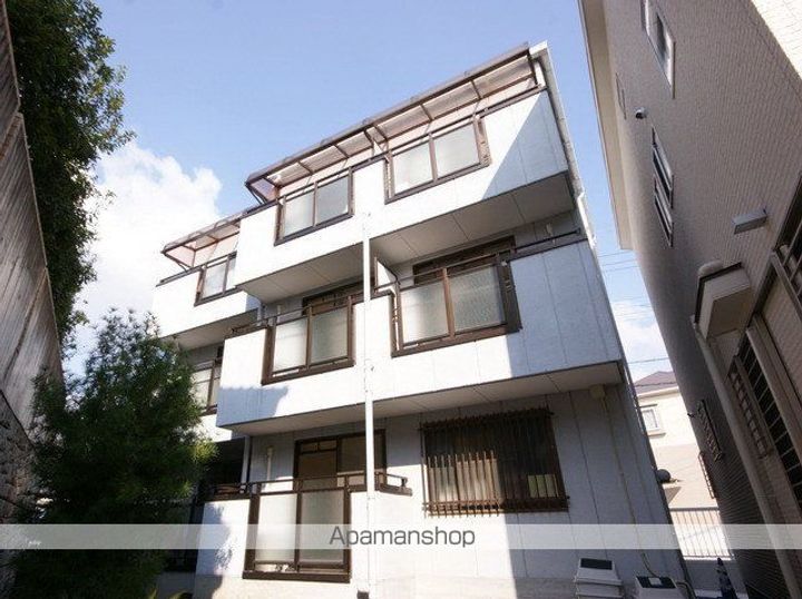 ウエストリバーの外観