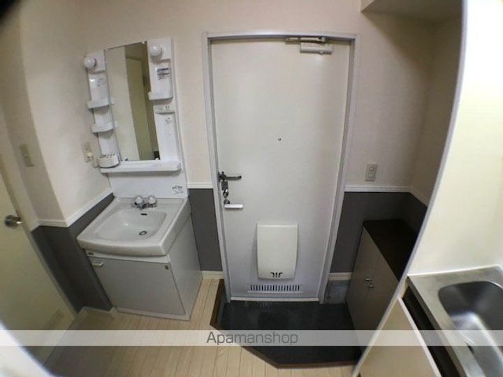 コモド Ⅰ・Ⅱ205の玄関