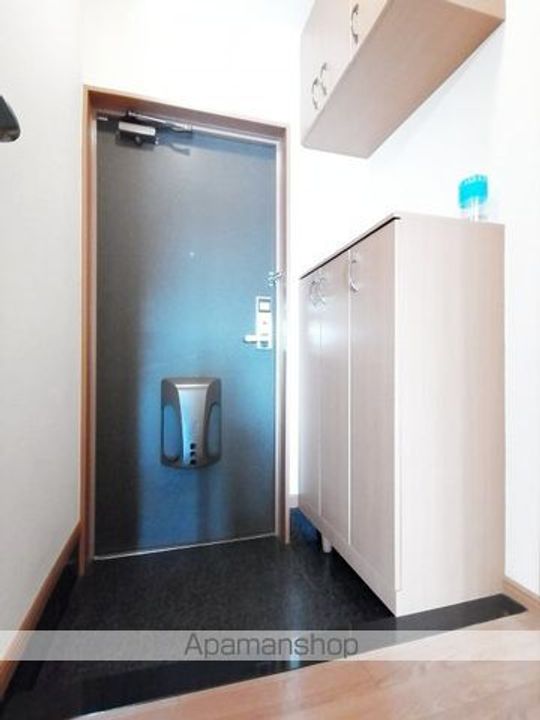 エクレセンスの玄関