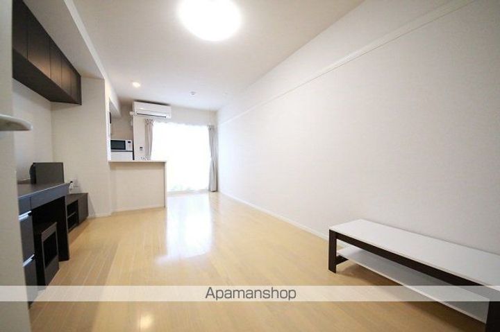 ミランダアビタシオン Ⅲ202の居間