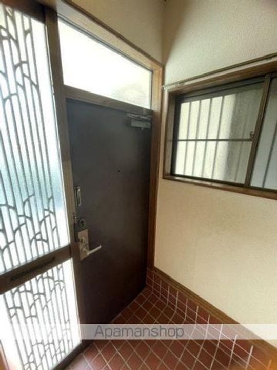 大阪府豊中市栗ケ丘町(一戸建)の賃貸物件の玄関