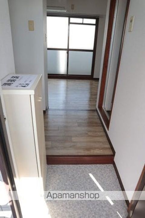 プレオール深井の玄関