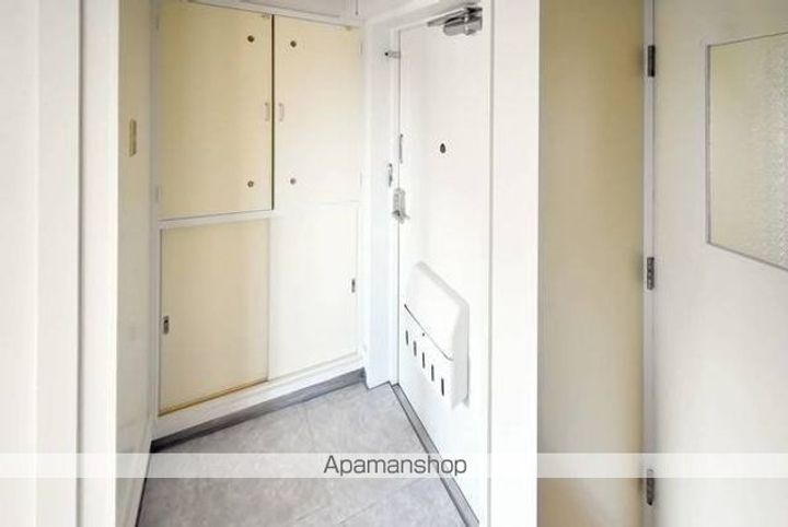 ビレッジハウス更埴2号棟304の玄関