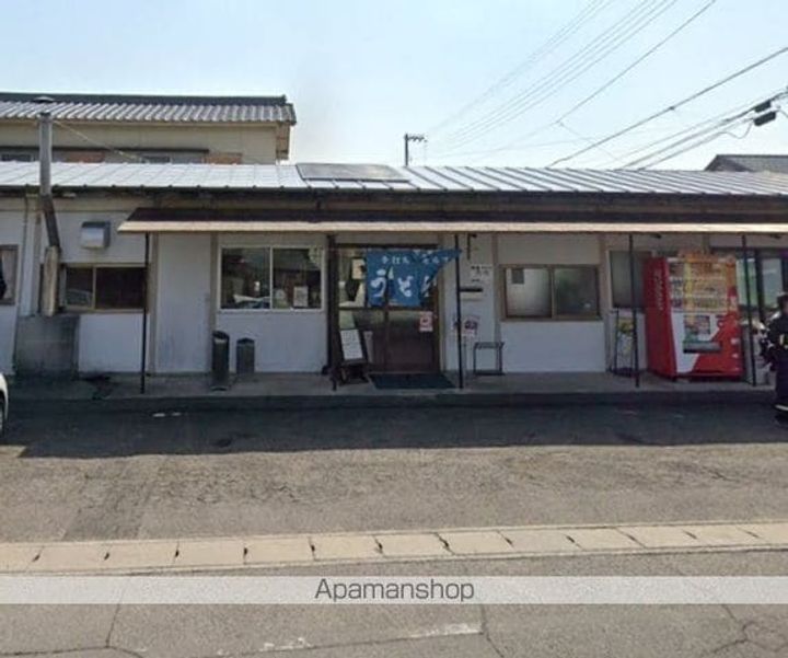 シャーメゾン アンビエラの周辺