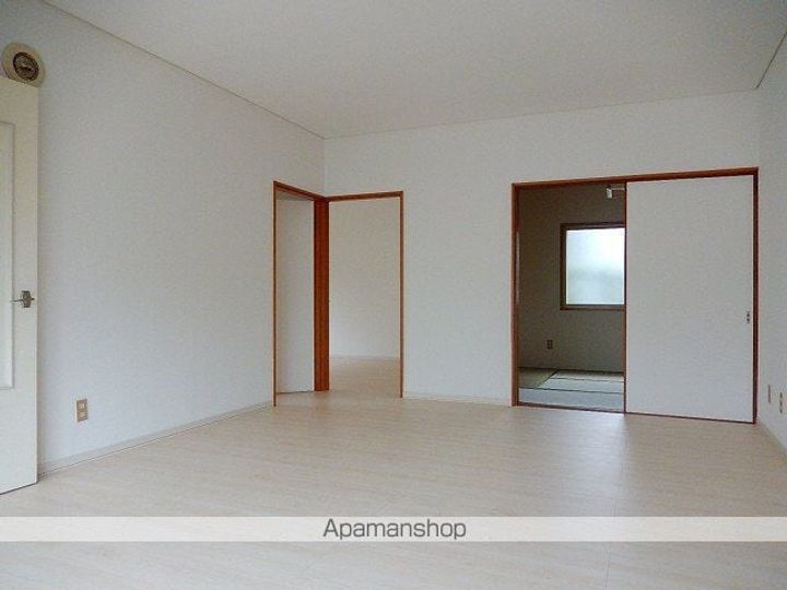 タウニーみどり苑B棟B-1の内装