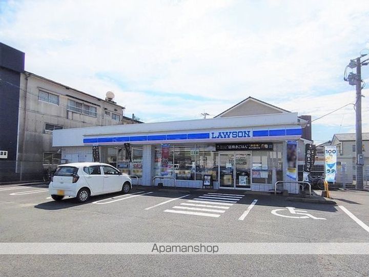 クレイノエストレーラ101の周辺