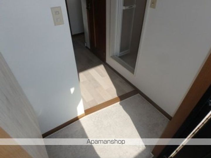 サンモール205の玄関