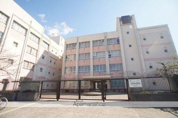 セレニティ照ヶ丘矢田A棟の周辺